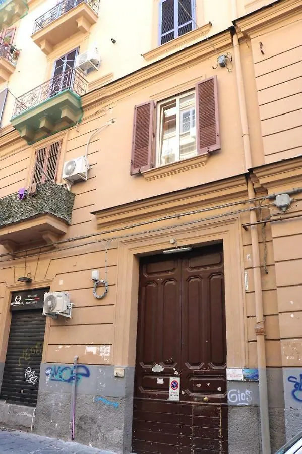 B&B Garibaldi Station Naples Bed & Breakfast