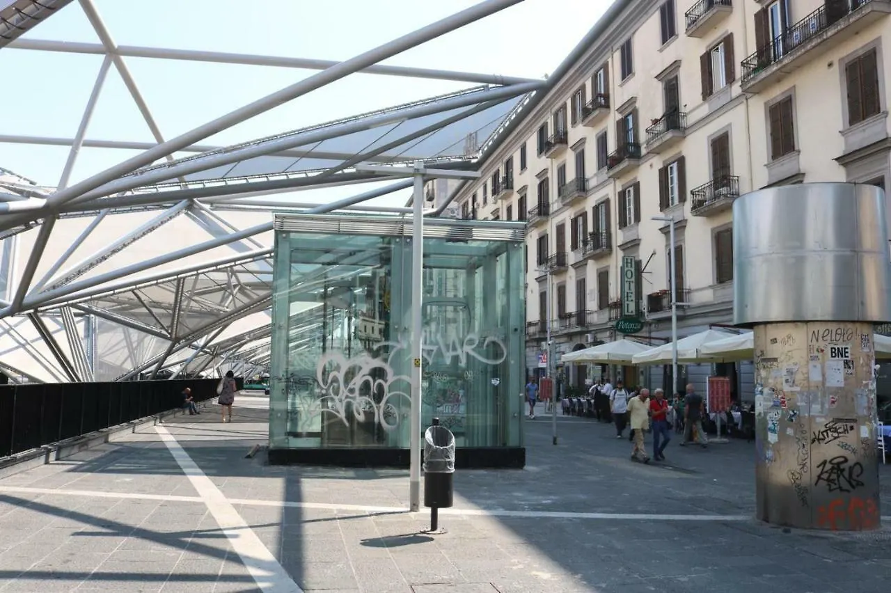 B&B Garibaldi Station Naples Bed & Breakfast