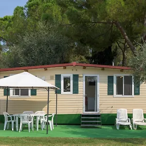 https://campeggio-garda.it-lombardy.com